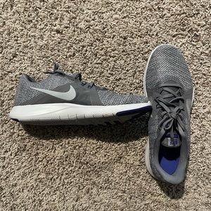 Womens Nike Flex size 10